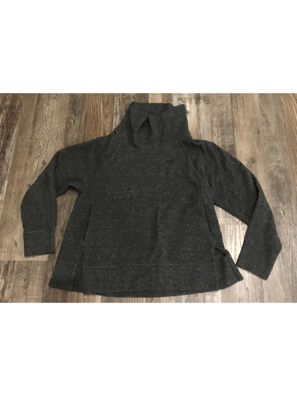 Nike Therma Fit Womens Small Charcoal Gray Cowl Neck Sweatshirt Pullover